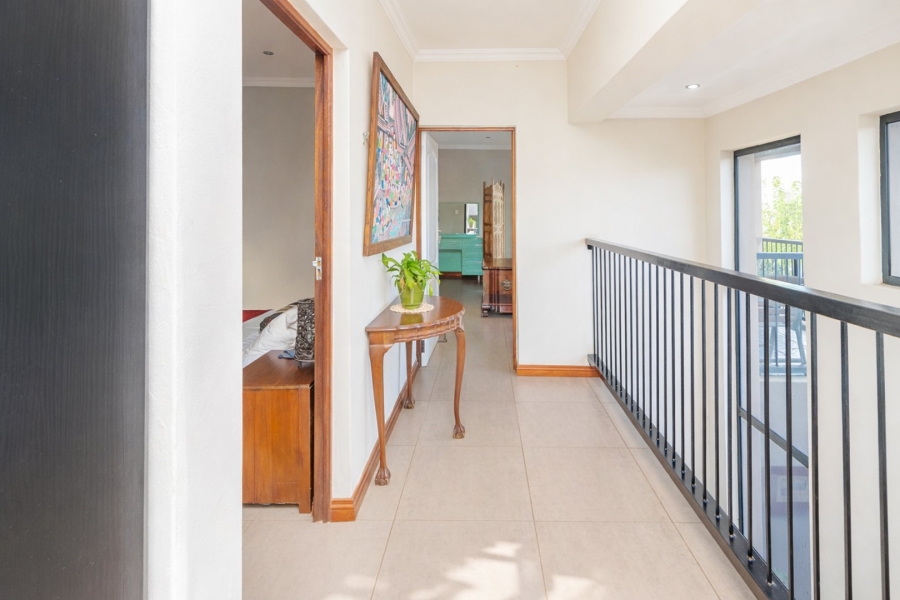 5 Bedroom Property for Sale in Xanadu Eco Park North West